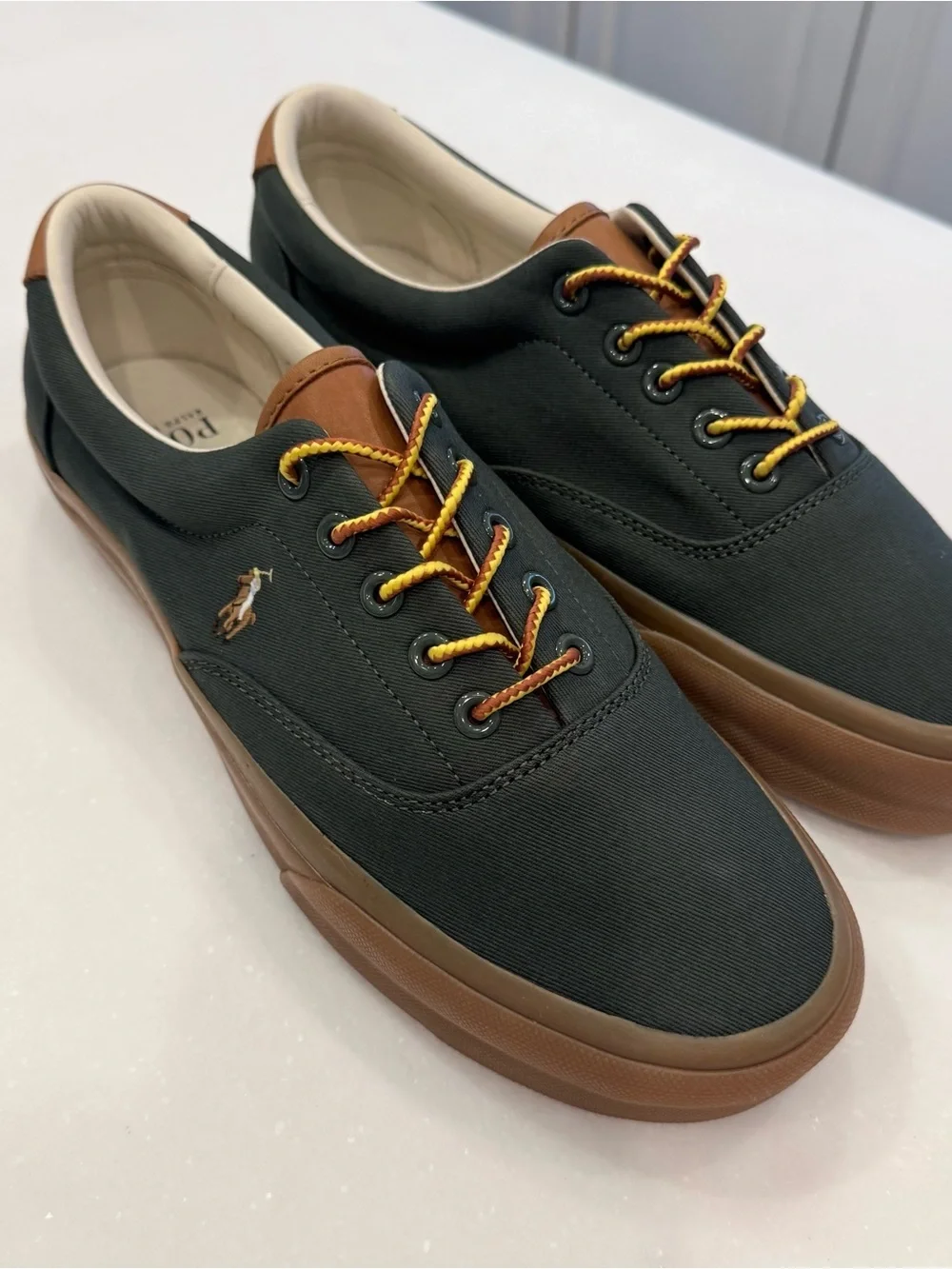 RALPH LAUREN MEN’S VAUGHN CANVAS/ LEATHER SNEAKER FLESH PONY SZ 9 NEW